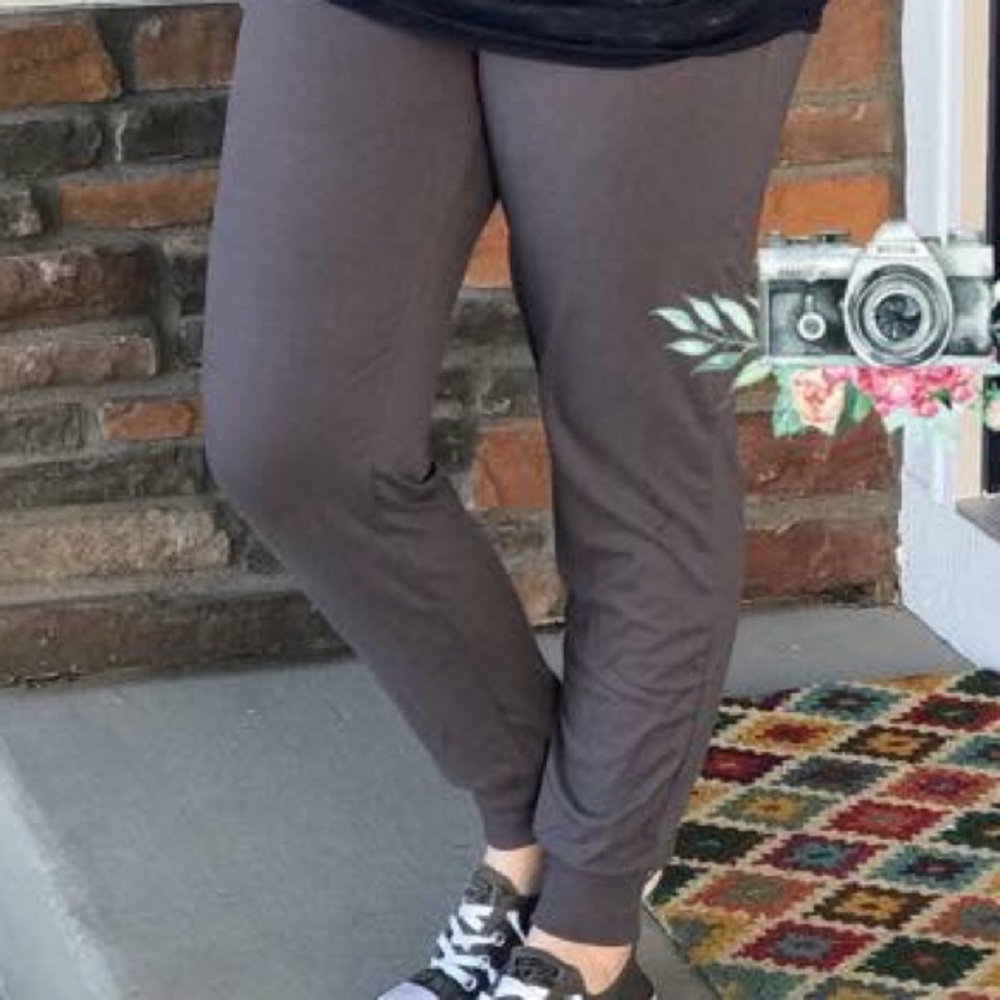 Agnes & Dora JOGGERS! •CHARCOAL• - Picture 2 of 4